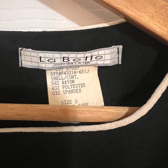 La Belle Black Dress with White Trim - Picture 4 of 7